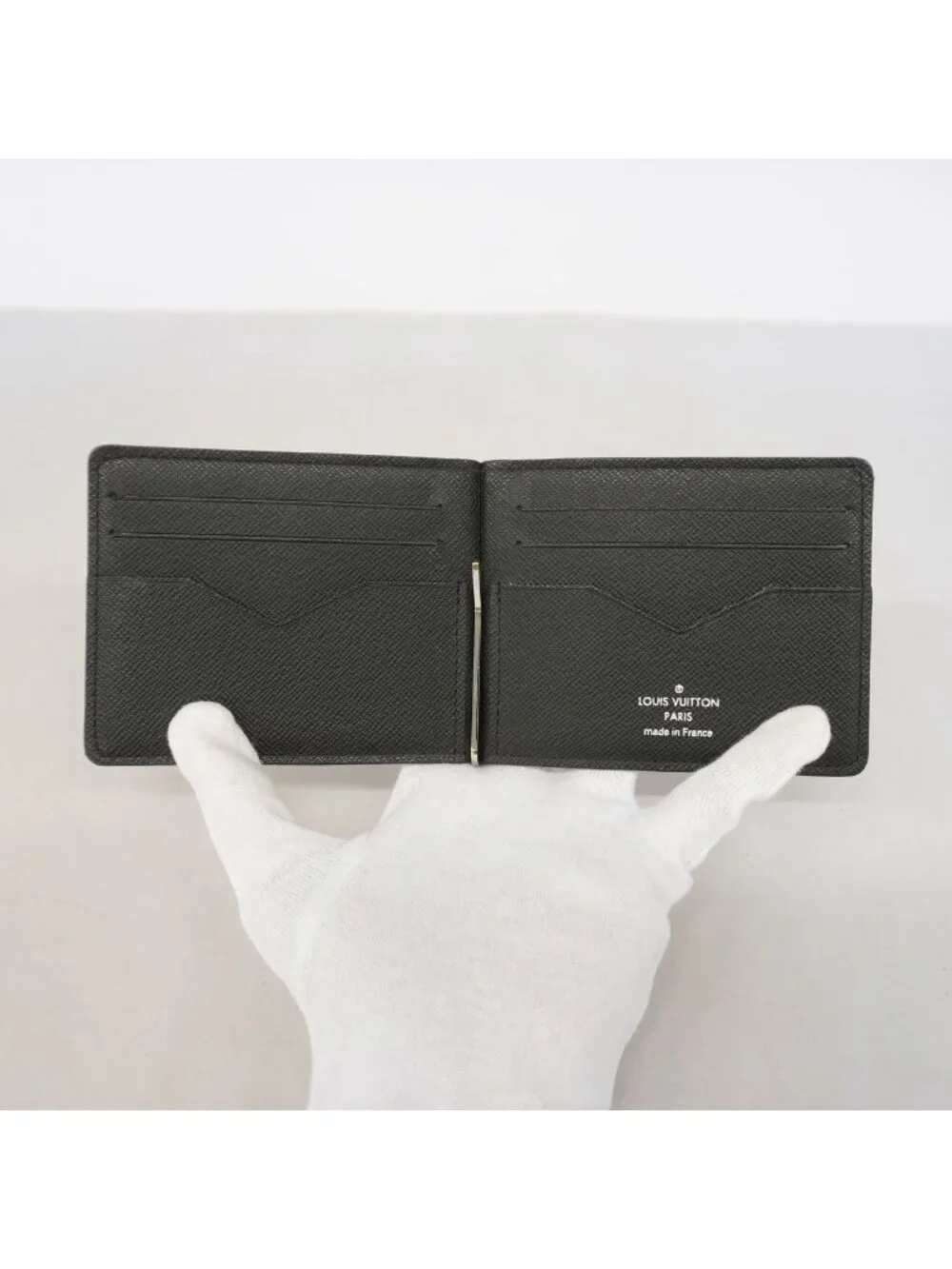 Louis Vuitton Billfold Taiga Portefeuille Pince Noir Wallet